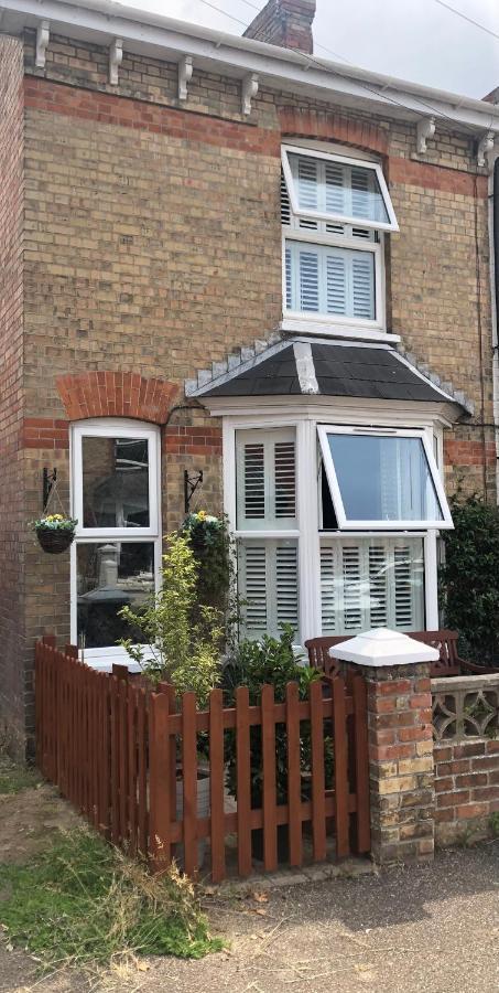 Homely Victorian Terraced Town House With Parking. Taunton Bagian luar foto